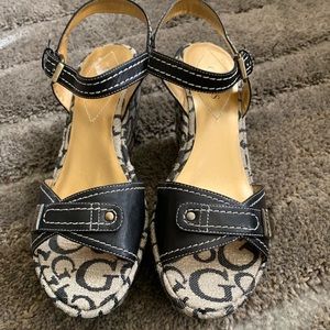 Guess Monogram Wedges